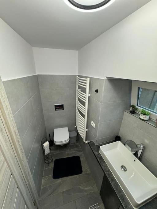 Pico Apartament'S Apartment Brasov Exterior photo
